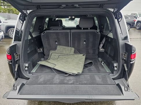 Used 2022 Rivian R1S Launch Edition AWD/4WD image 14
