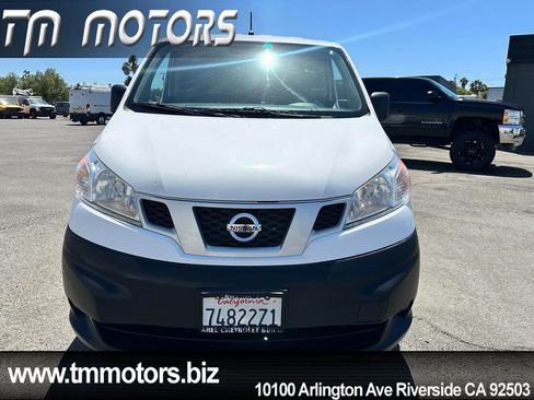Used 2015 Nissan NV200 S w/ Cruise Control Package FWD image 2