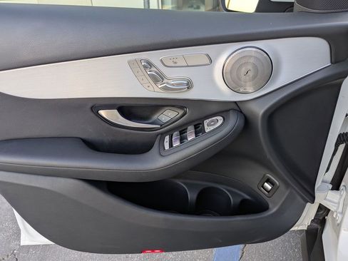 Used 2021 Mercedes-Benz GLC 300 image 28