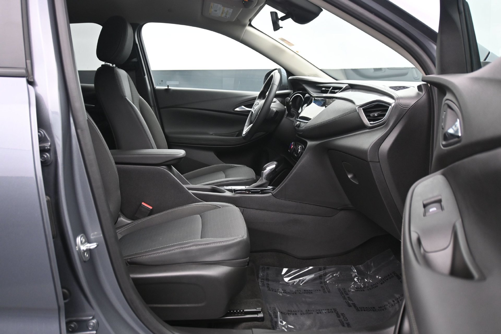 Used 2021 Buick Encore GX Preferred w/ Cold Weather Comfort Package AWD/4WD image 13
