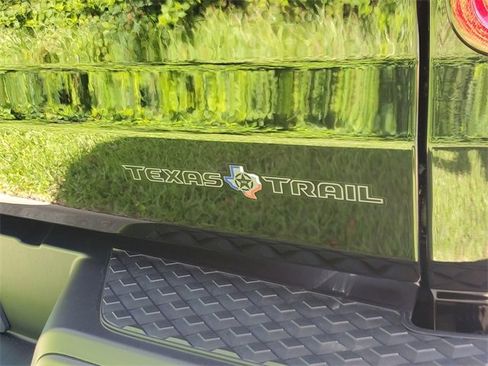 New 2025 Jeep Gladiator Sport image 6