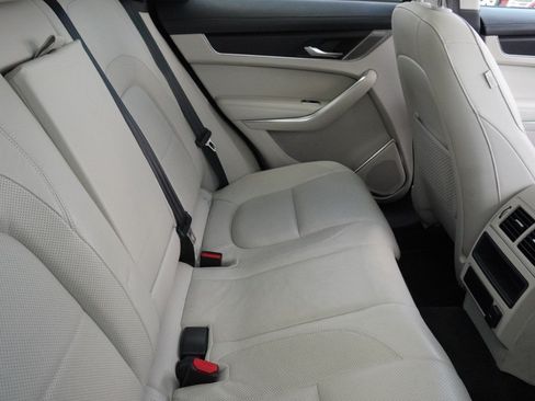 Used 2021 Jaguar F-PACE S AWD/4WD image 12