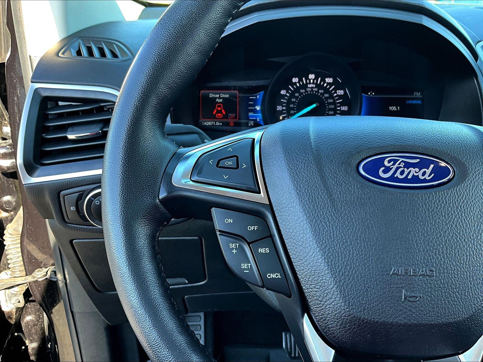 Used 2023 Ford Edge SEL w/ Convenience Package AWD/4WD image 11