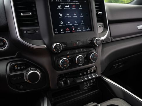 Used 2021 RAM 1500 Big Horn RWD image 25