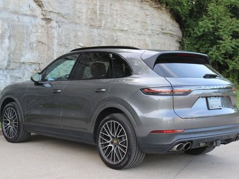 Used 2019 Porsche Cayenne S image 8
