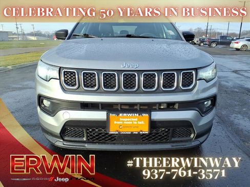 Certified 2024 Jeep Compass Latitude w/ Altitude Special Edition image 3