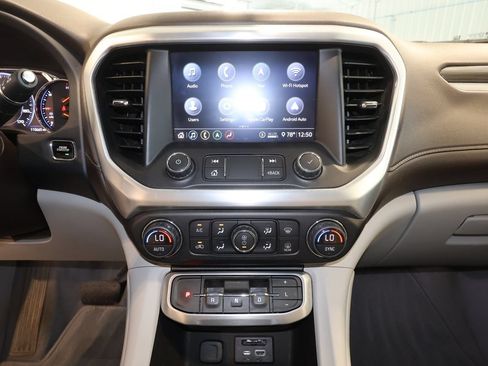 Used 2020 GMC Acadia SLT w/ Driver Alert Package II AWD/4WD image 10