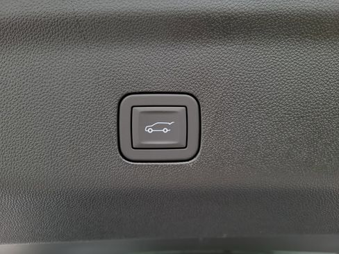 New 2026 GMC Yukon XL Elevation w/ Elevation Premium Package AWD/4WD image 10
