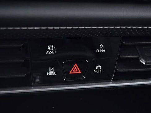 New 2026 Volkswagen Atlas Cross Sport SE image 15