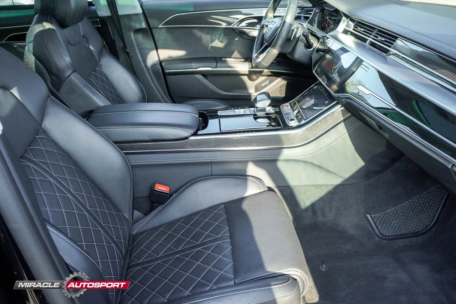 Used 2022 Audi S8 w/ S8 Executive Package AWD/4WD image 30