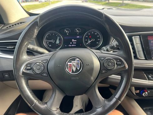 Used 2020 Buick Enclave Essence FWD image 37