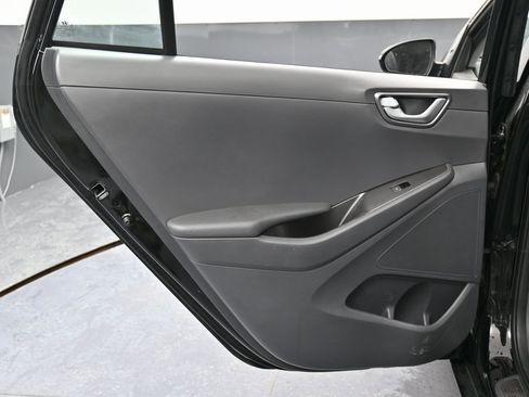 Used 2021 Hyundai Ioniq Limited image 39