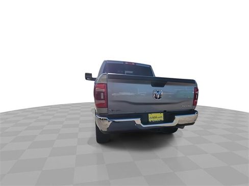 Used 2024 RAM 2500 Tradesman w/ Chrome Appearance Group image 7