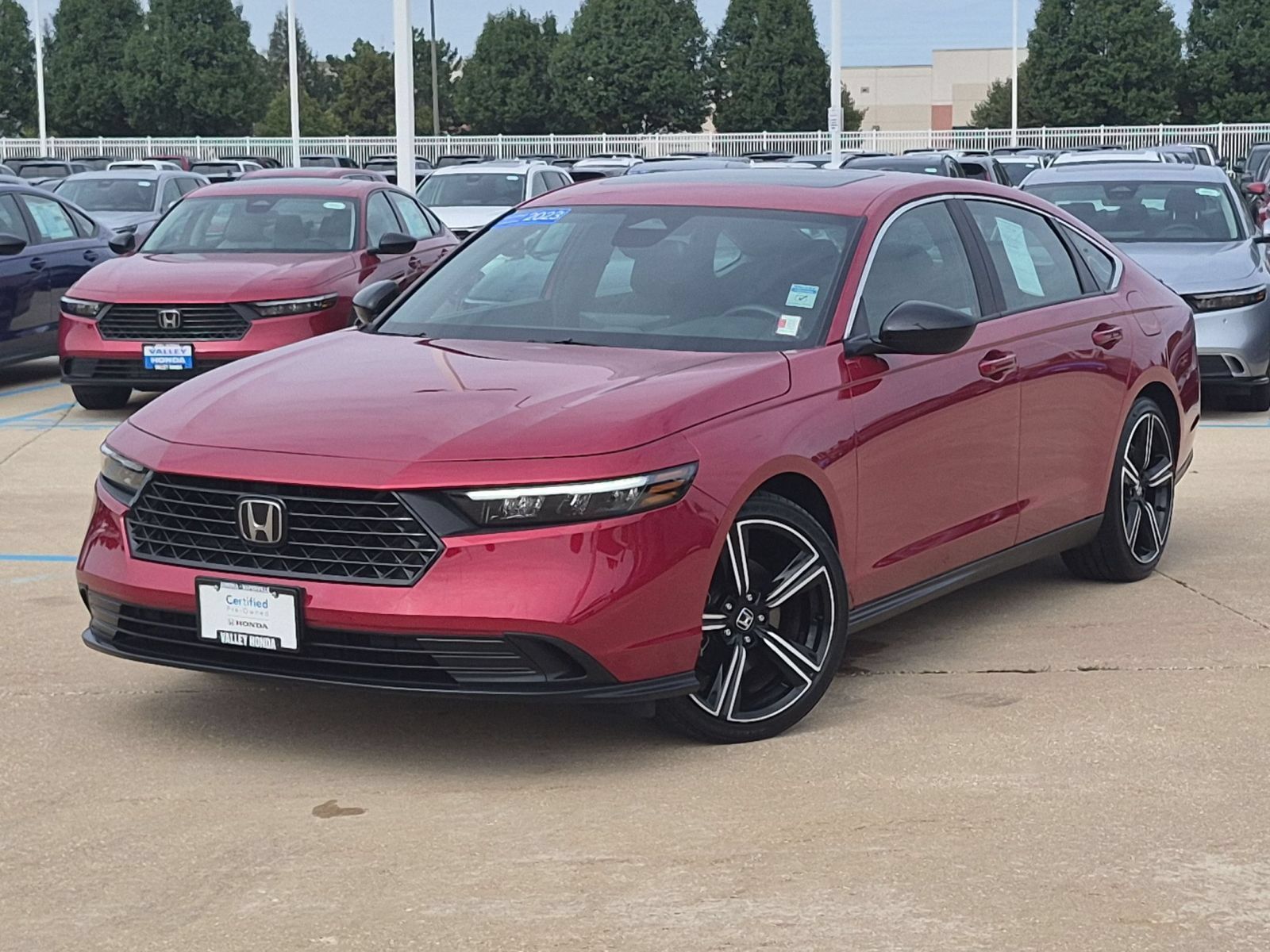 Used 2023 Honda Accord Sport image 2