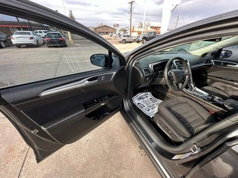 Used 2016 Ford Fusion SE image 9