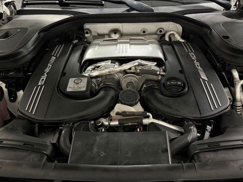 Used 2019 Mercedes-Benz GLC 63 AMG 4MATIC image 38
