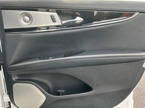 Used 2023 Lincoln Nautilus Reserve w/ Equipment Group 202A image 25