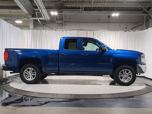 Used 2019 Chevrolet Silverado 1500 LT w/ All Star Edition image 18
