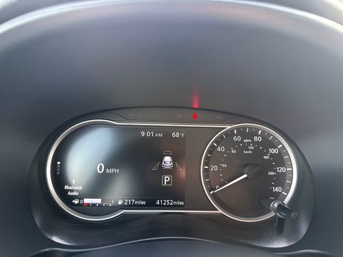 Used 2018 Nissan Kicks SV FWD image 26