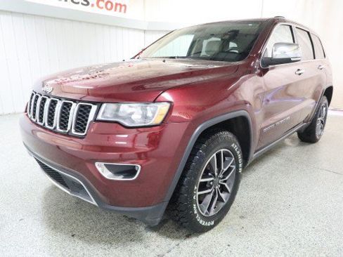 Used 2020 Jeep Grand Cherokee Limited AWD/4WD image 2