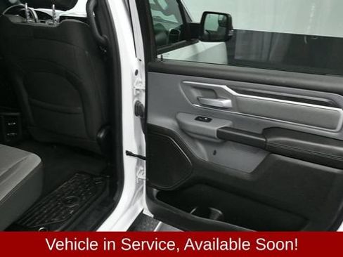 Used 2022 RAM 1500 Big Horn AWD/4WD image 10