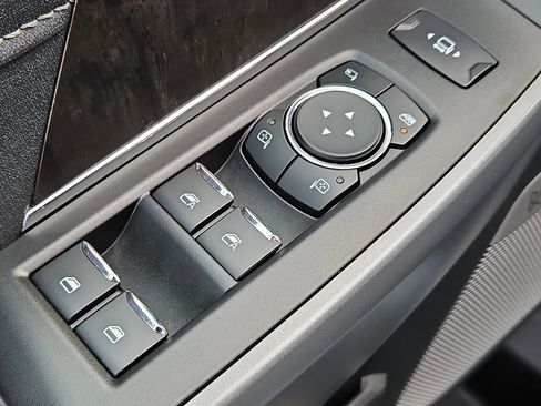 Used 2024 Ford F250 Lariat w/ Sport Appearance Package image 23