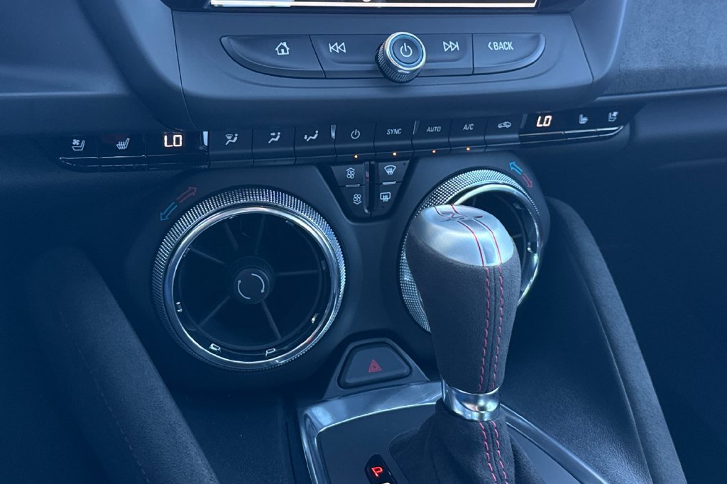 Used 2018 Chevrolet Camaro ZL1 RWD image 23