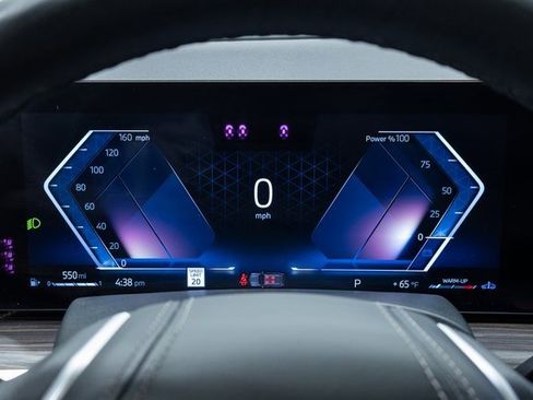 Certified 2023 BMW X7 xDrive40i w/ Premium Package image 2