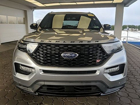 Certified 2022 Ford Explorer ST w/ Equipment Group 401A AWD/4WD image 2