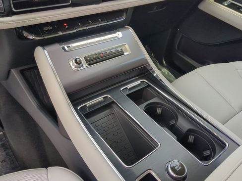 New 2026 Lincoln Aviator 2WD image 20