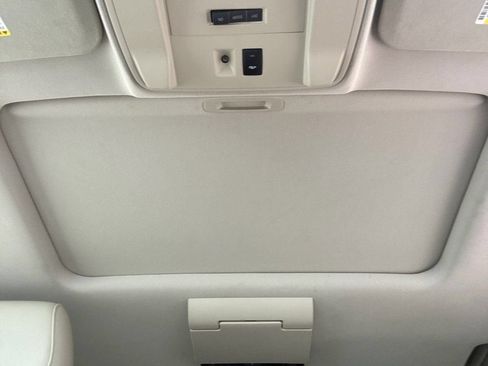 Used 2015 Cadillac Escalade Premium AWD/4WD image 10
