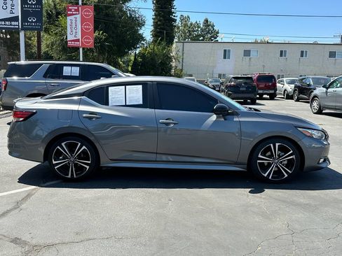 Used 2020 Nissan Sentra SR w/ Electronics Package FWD image 9