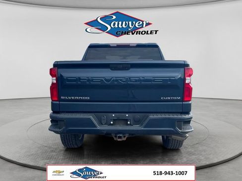 Used 2020 Chevrolet Silverado 1500 Custom w/ Custom Value Package AWD/4WD image 4