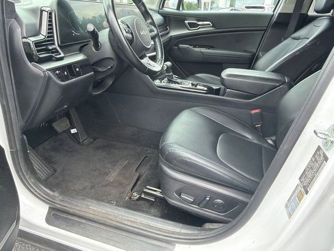 Used 2023 Kia Sportage EX FWD image 9