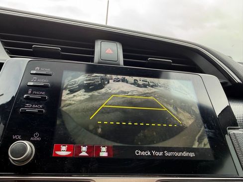 Used 2021 Honda Civic Sport image 11