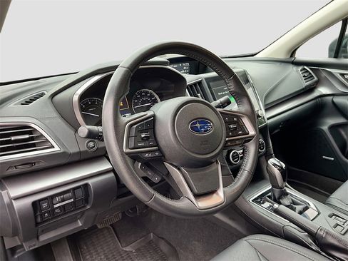 Used 2023 Subaru Impreza 2.0i Limited w/ Popular Package #2 image 9