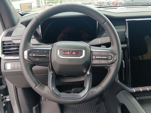 Used 2024 GMC Acadia AT4 w/ Luxury Package AWD/4WD image 15