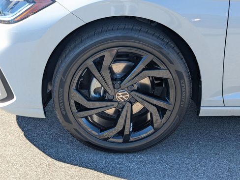 New 2026 Volkswagen Jetta SE image 10