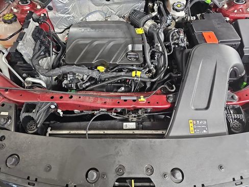Used 2024 Chevrolet Trax RS FWD image 34