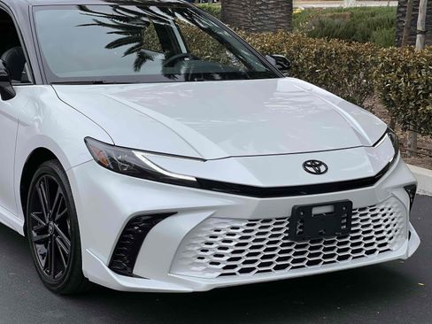 Used 2025 Toyota Camry XSE image 58