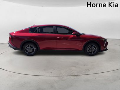 New 2025 Kia K4 LXS