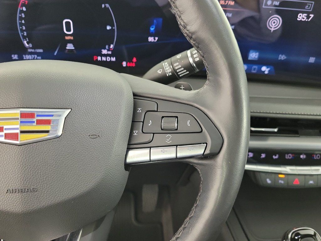 Certified 2024 Cadillac XT4 Luxury w/ Cold Weather Package FWD image 26
