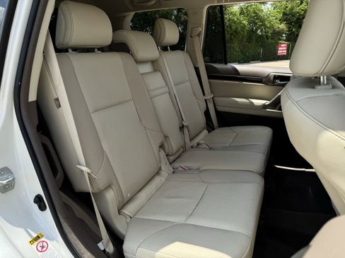 Used 2019 Lexus GX 460 Premium AWD/4WD image 27