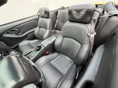 Used 2002 Pontiac Firebird Trans Am RWD image 40