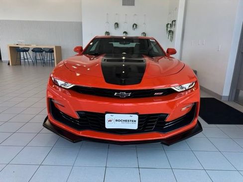 Used 2021 Chevrolet Camaro SS RWD image 33