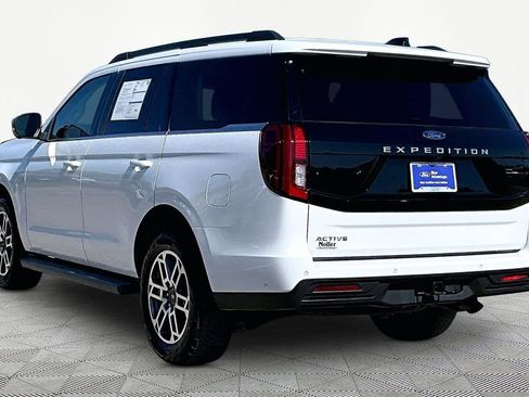 Used 2025 Ford Expedition Active AWD/4WD image 13
