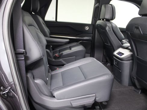 New 2026 Lincoln Navigator L Reserve w/ Jet Appearance Package image 35