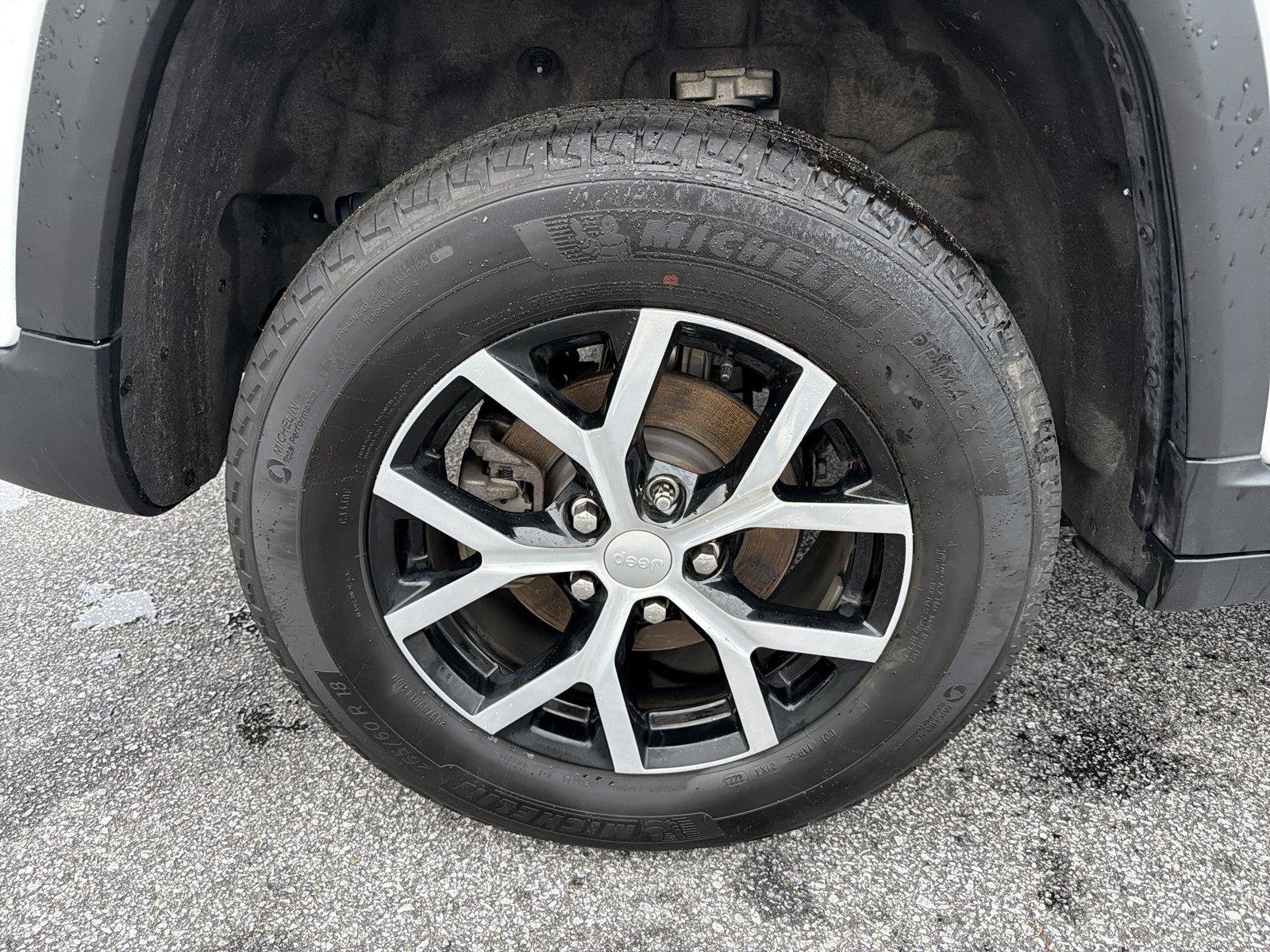 Used 2025 Jeep Grand Cherokee Limited AWD/4WD image 16