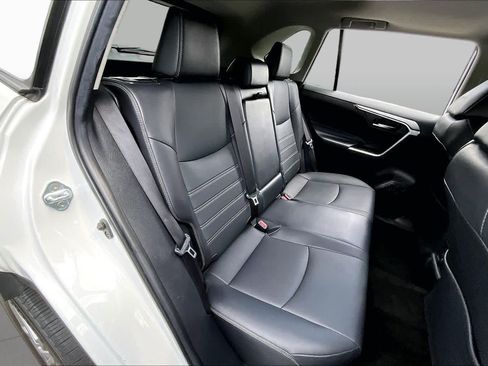 Used 2023 Toyota RAV4 XLE Premium FWD image 21