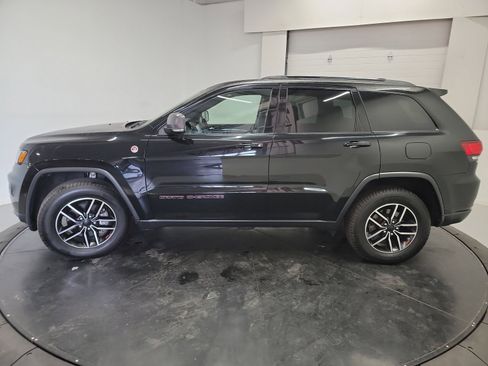 Used 2020 Jeep Grand Cherokee Trailhawk AWD/4WD image 4